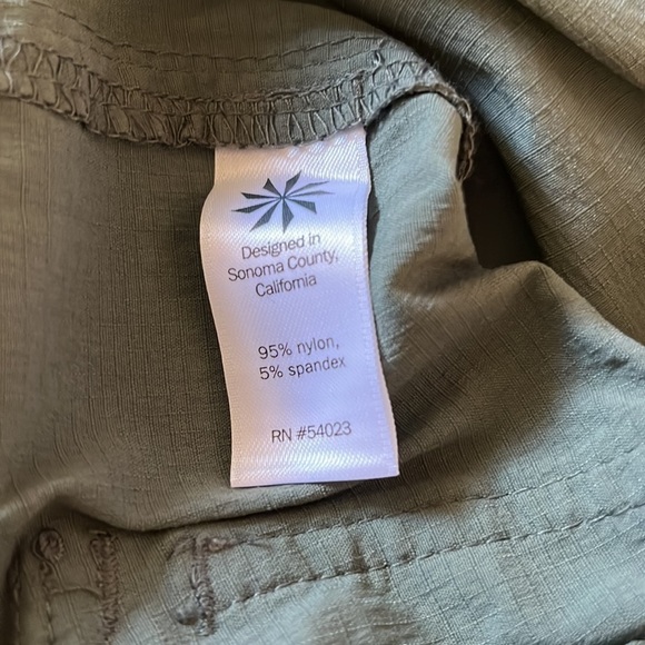 ATHLETA shorts - Picture 5 of 5